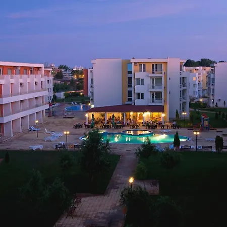 Апартамент Next To Action Aquapark Sunny